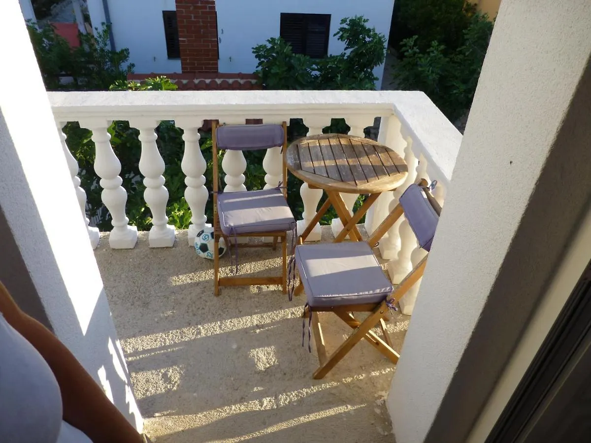 Vila Velebit Apartment Razanac