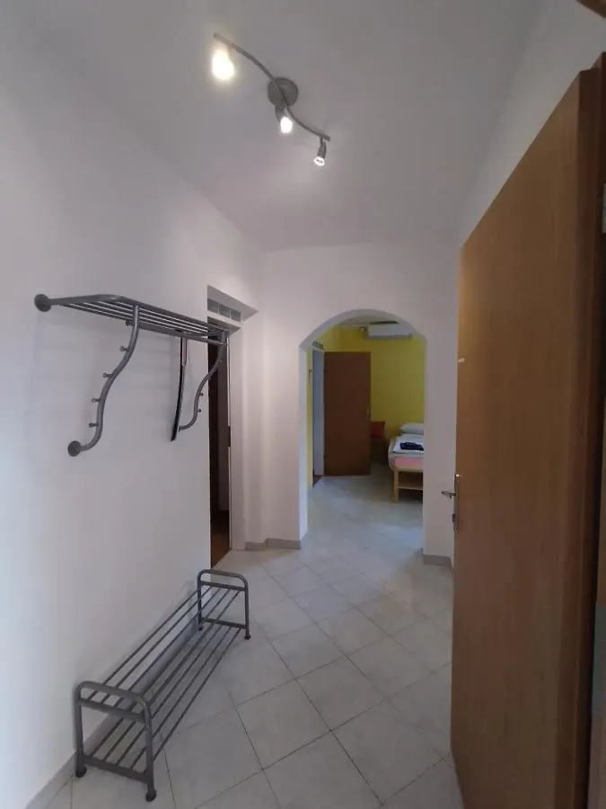 Vila Velebit Apartment Razanac